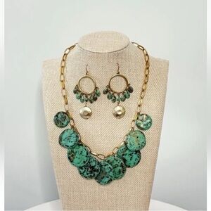 Green Multi Stone Gold Necklace and Earrings Set.
